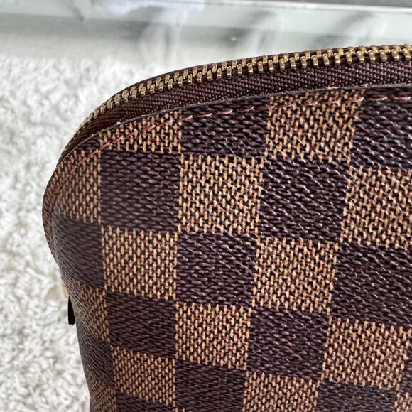 Authentic Louis Vuitton Damier Ebene Cosmetic Pouch - Picture 7 of 9